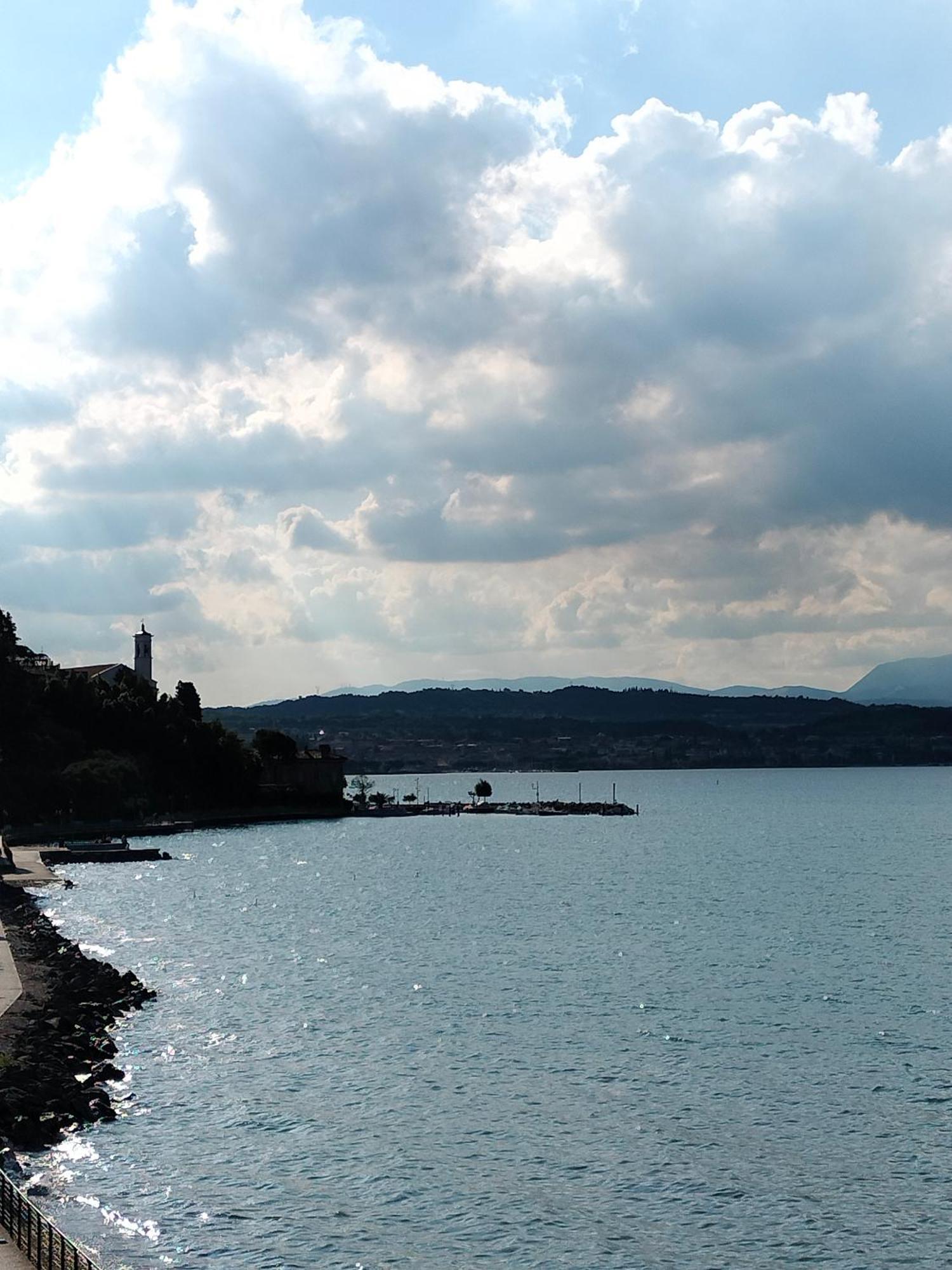 Cinzia'S Holiday Home ديسينسانو ديل غاردا المظهر الخارجي الصورة